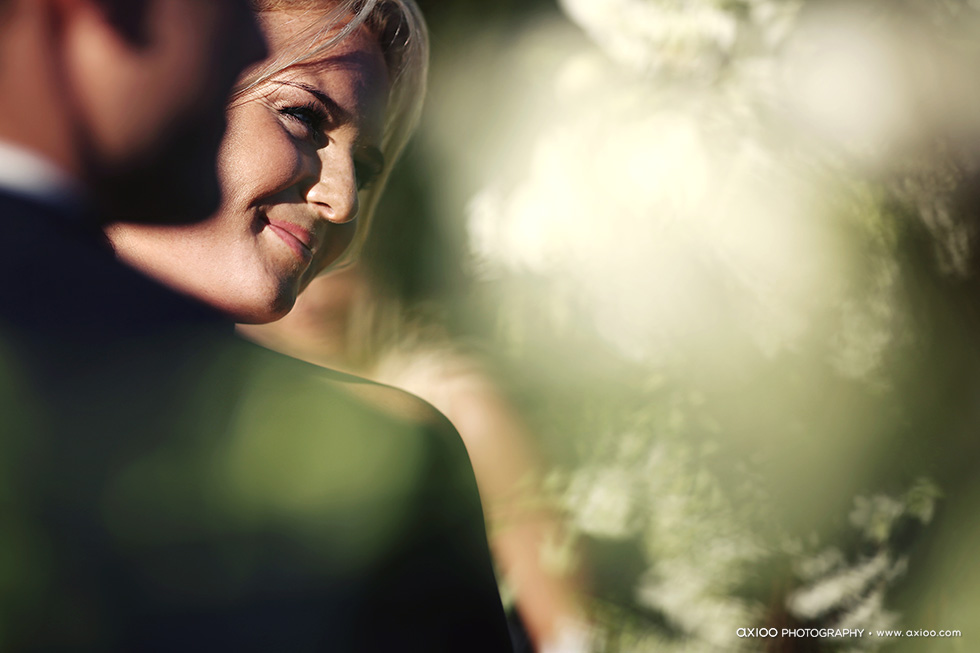 Axioo: Layers of Intricate Intimacies